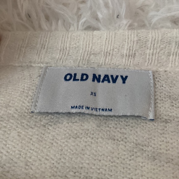 old navy long sleeve sweater. color-grey,black, and white. Size-XS. - Picture 2 of 2